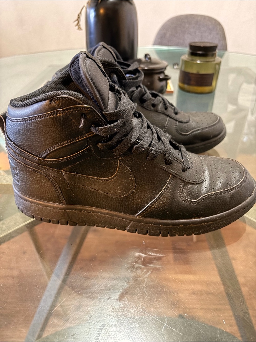 Nike Men’s Black High-Top Sneakers like new